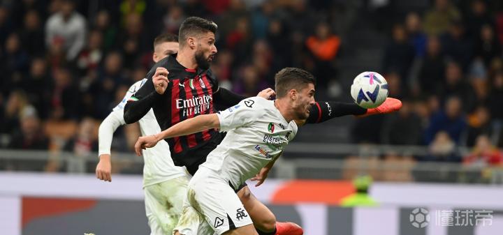 九游登录入口-阿斯顿维拉迎中超关键赛；关键时刻防线松动；底气十足；更衣室氛围转暖的简单介绍