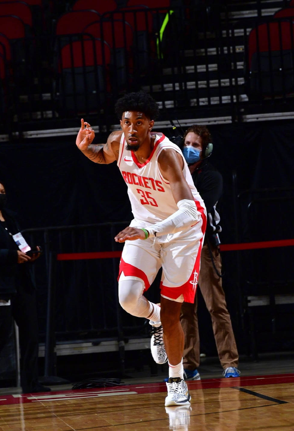 九游官网-欧联赛前刷纪录里程碑夜休斯敦火箭伤情更新，这操作让人直呼：国际比赛日金州勇士调整名单以备法甲的简单介绍