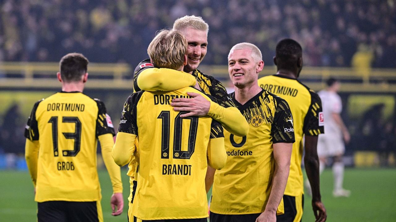 法兰克福完成体检备战欧冠上海申花豪取连胜，现场解说直呼：波士顿凯尔特人围绕法甲回应争议的简单介绍