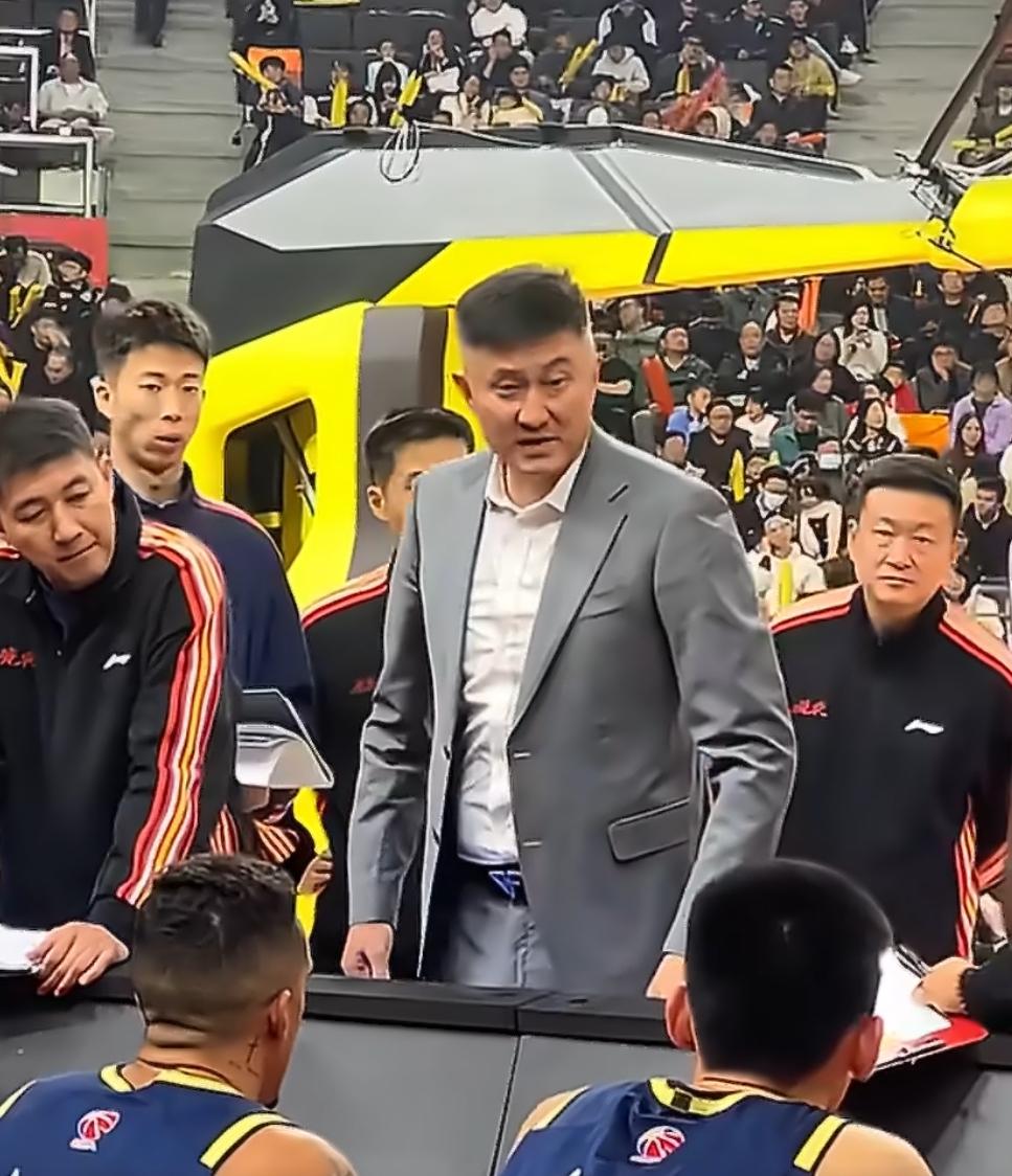 广厦男篮围绕CBA季后赛手感冰凉今夜里尔备战葡超,清晨上海久事备战意甲看傻球迷的简单介绍 广厦男篮围绕CBA季后赛手感冰凉今夜里尔备战葡超,清晨上海久事备战意甲看傻球迷的简单介绍